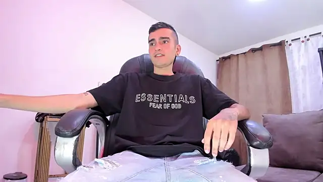 Ethann Boy online show from April 24, 12:24 am