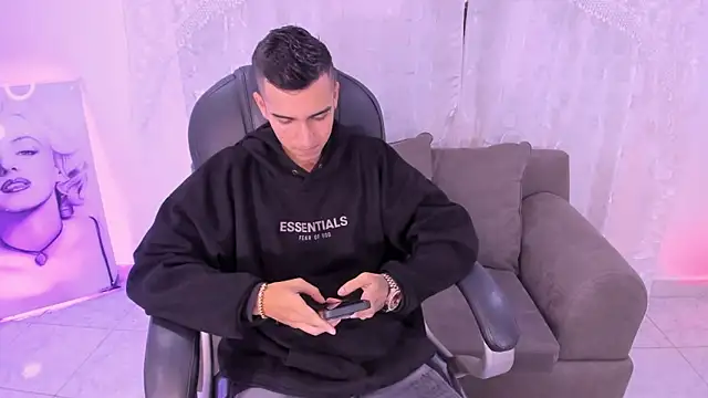 Ethann Boy online show from March 24, 10:02 pm