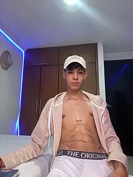 Milo Gunnar online show from April 10, 9:22 pm