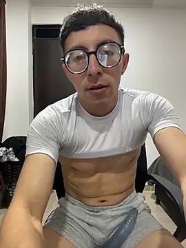 LeonBlazze online show from March 26, 1:43 am