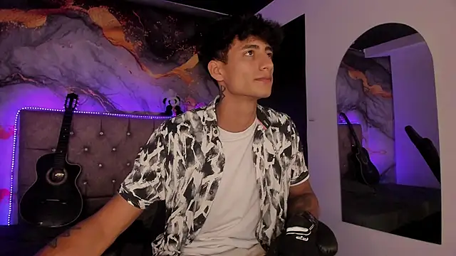 MaxiimoRomano  online show from April 28, 1:16 pm