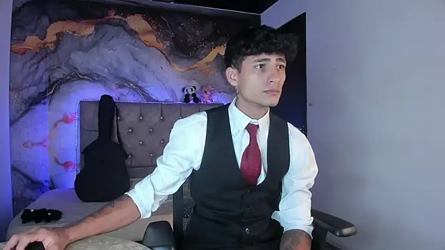 MaxiimoRomano  online show from April 21, 1:28 pm