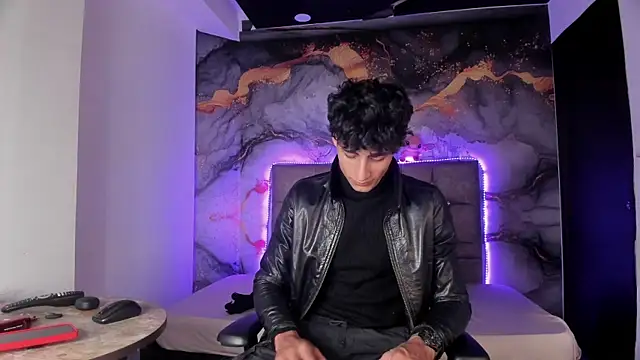 MaxiimoRomano  online show from April 25, 1:41 pm