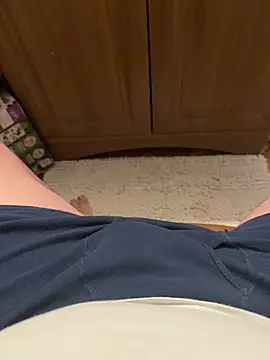 UnCutGrower11 online show from April 19, 3:17 am