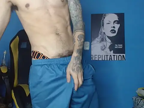 ricardo big cock online show from March 20, 11:19 pm