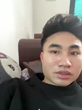 Hoanganhdayroii online show from April 30, 5:14 am