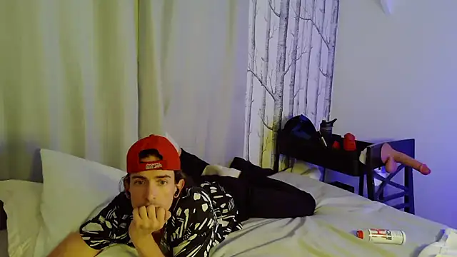 DylanBrook online show from April 13, 10:21 pm