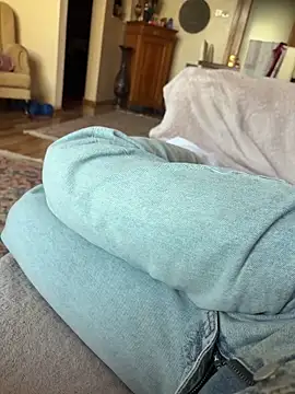 Emirr10 online show from March 26, 2:54 pm