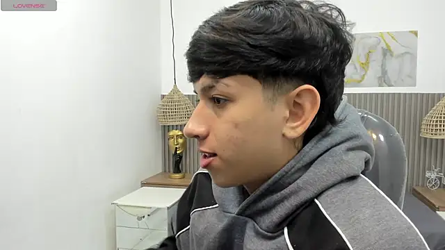 AdrianFranko online show from April 25, 2:03 pm