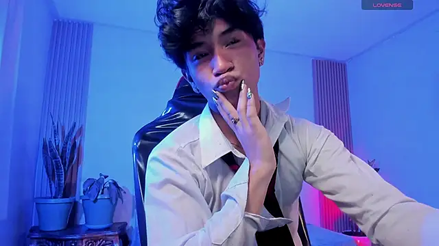 cococumps online show from April 4, 11:29 am