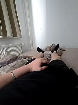 OssiBigCum online show from April 7, 2:06 pm