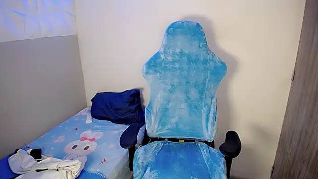 Mathias twinkk online show from March 28, 8:36 am