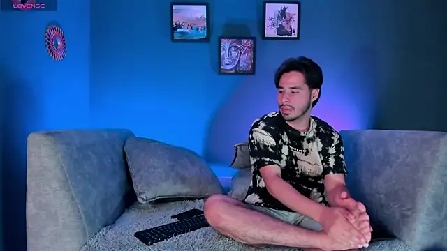 ReubenandScott online show from April 18, 4:47 am