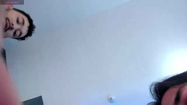 ReubenandScott online show from April 23, 11:15 am