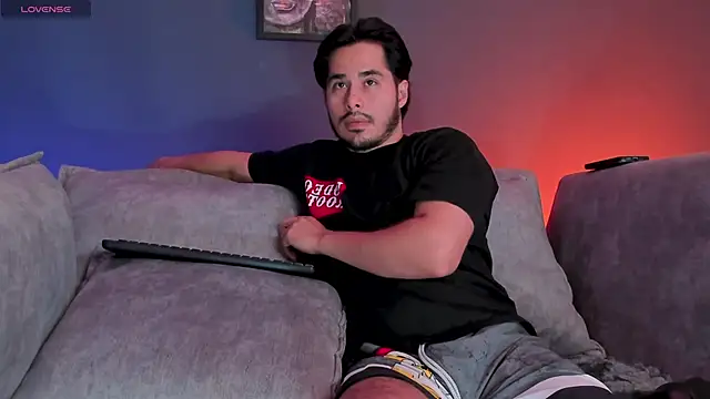 ReubenandScott online show from April 28, 12:54 pm