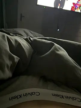 zoladj online show from April 7, 10:43 pm