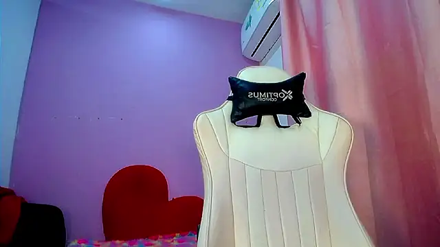 Hot Gaara  online show from March 26, 9:24 am