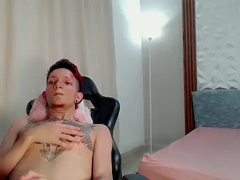 Hot Gaara  online show from April 25, 1:41 pm