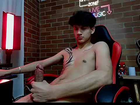 Kurtt   online show from March 28, 9:31 am