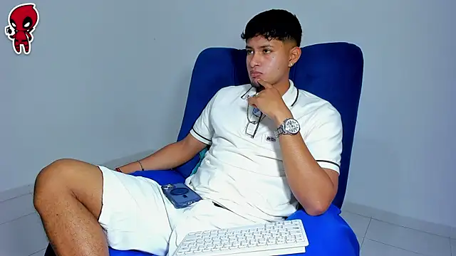 Thiago snoop online show from April 23, 4:17 am