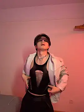 kissbaby-111 online show from March 22, 6:35 pm