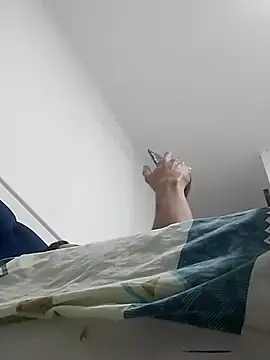 Dereckrose23 online show from April 5, 9:17 am