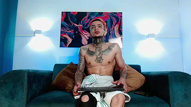 DominicParkerr online show from March 21, 1:42 am