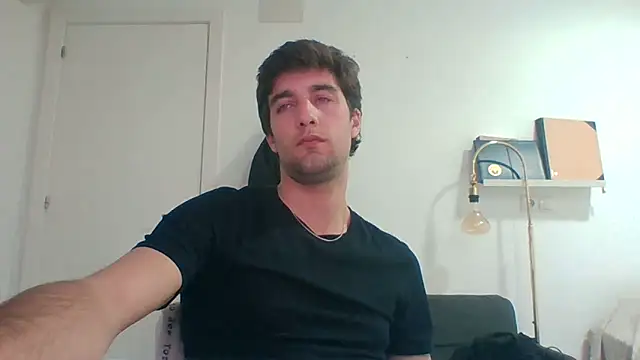 luccasbdk online show from April 2, 8:49 pm