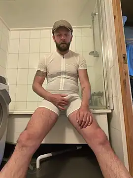 mrmoi1234 online show from April 6, 11:44 am