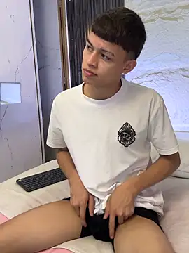 Apolo jonnes online show from April 9, 2:31 am