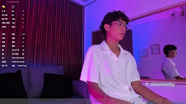 Oliver20   online show from April 7, 4:12 am