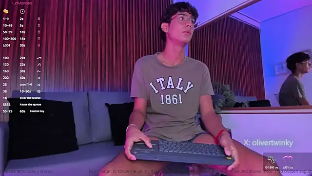 Oliver20   online show from April 9, 6:19 am