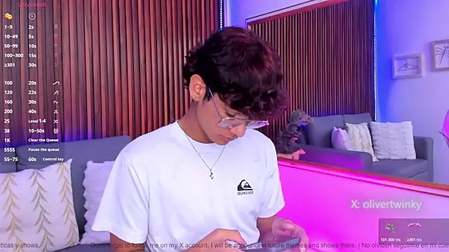 Oliver20   online show from April 29, 8:37 pm