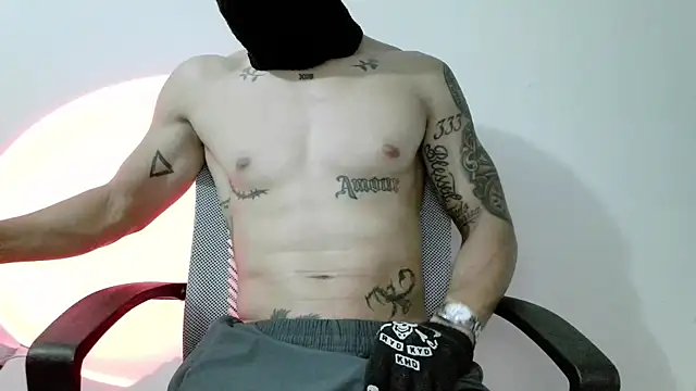 srghost333 online show from March 27, 6:06 am