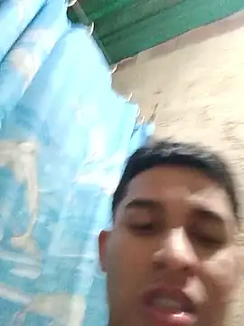 alee28728 online show from April 28, 7:13 am