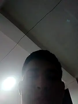 alee28728 online show from April 2, 4:32 am