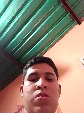 alee28728 online show from April 14, 7:19 am