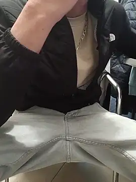 Skinboy06 online show from May 18, 6:12 pm