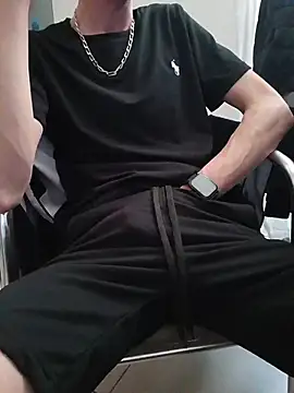 Skinboy06 online show from May 17, 3:41 pm