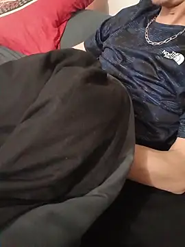 Skinboy06 online show from April 21, 7:42 pm