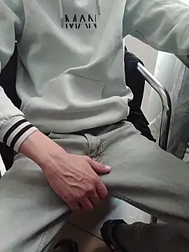 Skinboy06 online show from March 31, 10:50 am