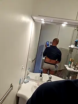 Justfunfree online show from March 27, 3:02 pm