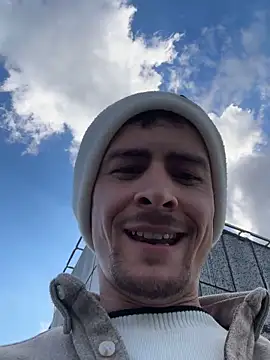 globalfucker34 online show from April 9, 2:01 pm