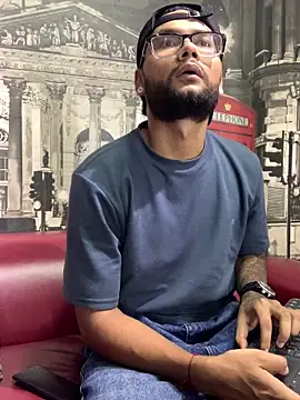 KyleJoss30 online show from March 22, 9:31 pm