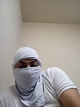 trkk9715 online show from April 3, 9:33 pm