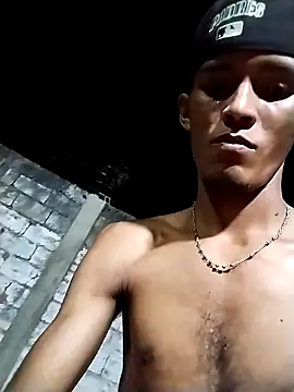 spittermasterpig1 online show from March 25, 4:38 am