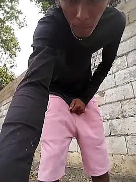 spittermasterpig1 online show from March 28, 2:17 pm