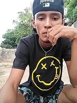 spittermasterpig1 online show from April 9, 10:54 am