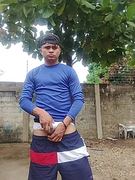 HOTRAINYGOLDEN online show from April 24, 1:46 pm