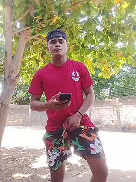 HOTRAINYGOLDEN online show from April 10, 2:24 pm